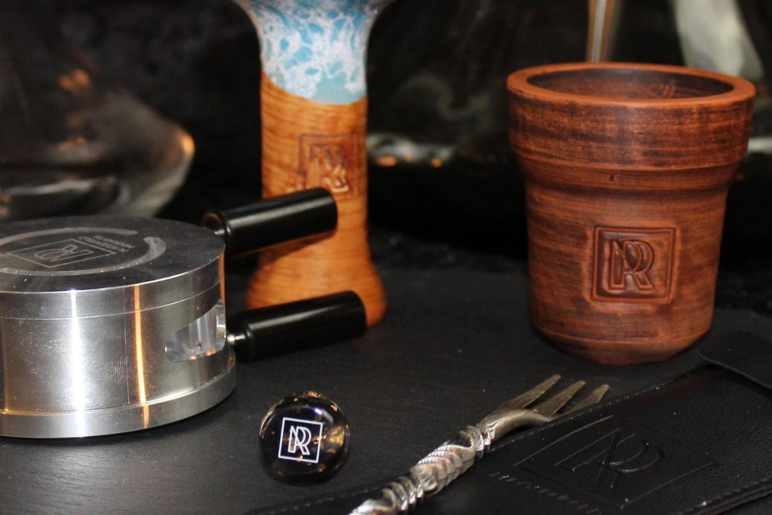 Die Kunst der Hookah-Vorbereitung: Ein Schritt-für-Schritt-Leitfaden Hookah-Aromen  Hookah-Einrichtung  Hookah-Kohlen  Hookah-Schale  Hookah-Vorbereitung